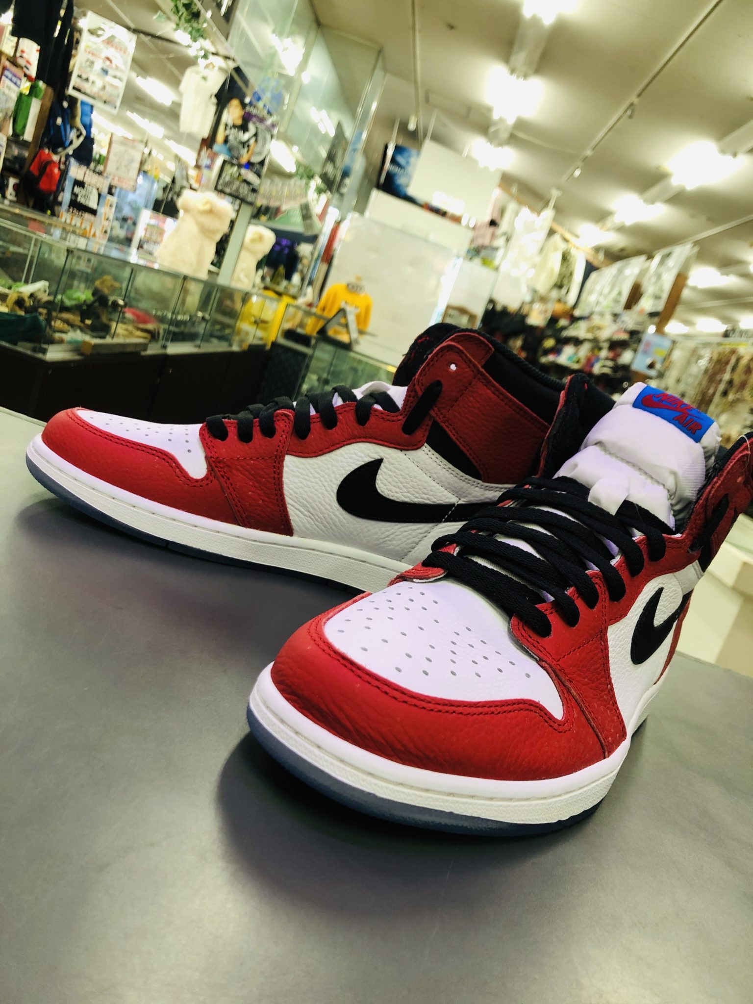 nike air jordan 1 retro high og spiderman